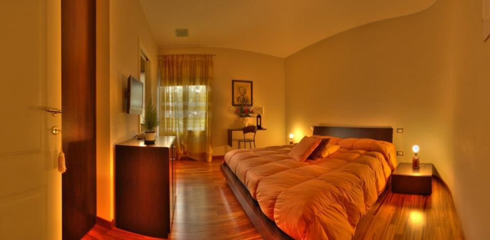 Borgo Delle Viole Bed & Breakfast Виланова д'Албенга Екстериор снимка